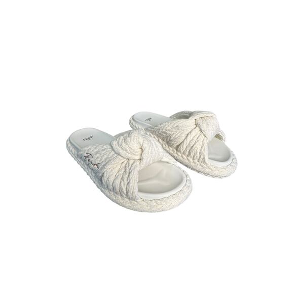 Fendi NIB Feel Knot Slide Sandal in Natural Size 39.5 - Picture 5 of 13